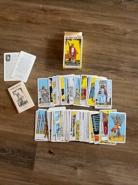 Rider Tarot Deck - Classic Yellow Tarot Card Set